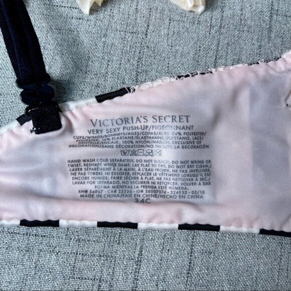 Victoria’s Secret Pink Lace Very Sexy Push Up Bra 34C - Picture 5 of 5
